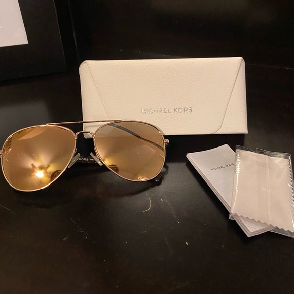 Michael Kors Sunglasses - Picture 1 of 3